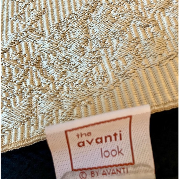 Avanti Bath and Hand Towel - Black/Gold Rosette 100% Cotton Set of (5) - Picture 4 of 5